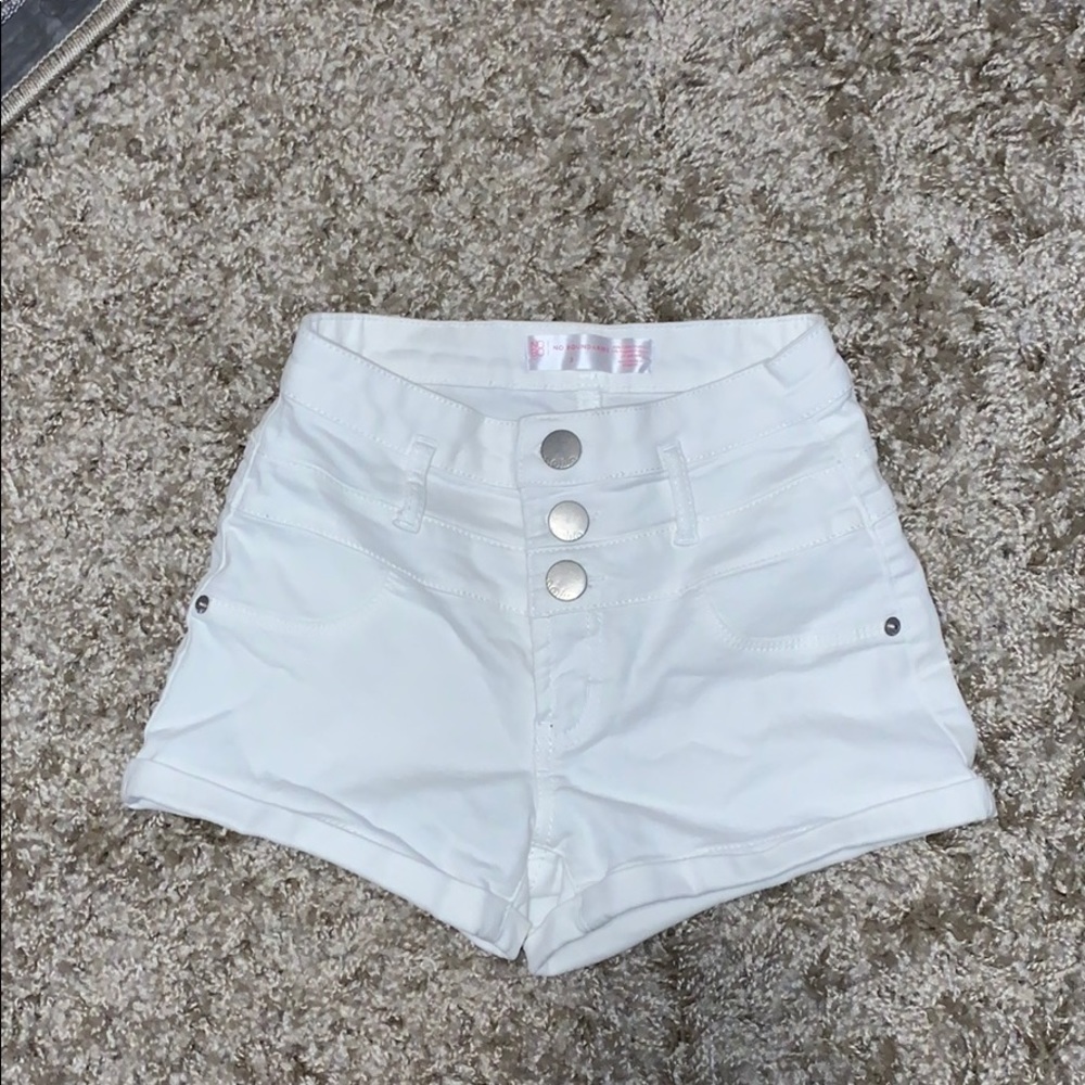 Cute high waisted shorts